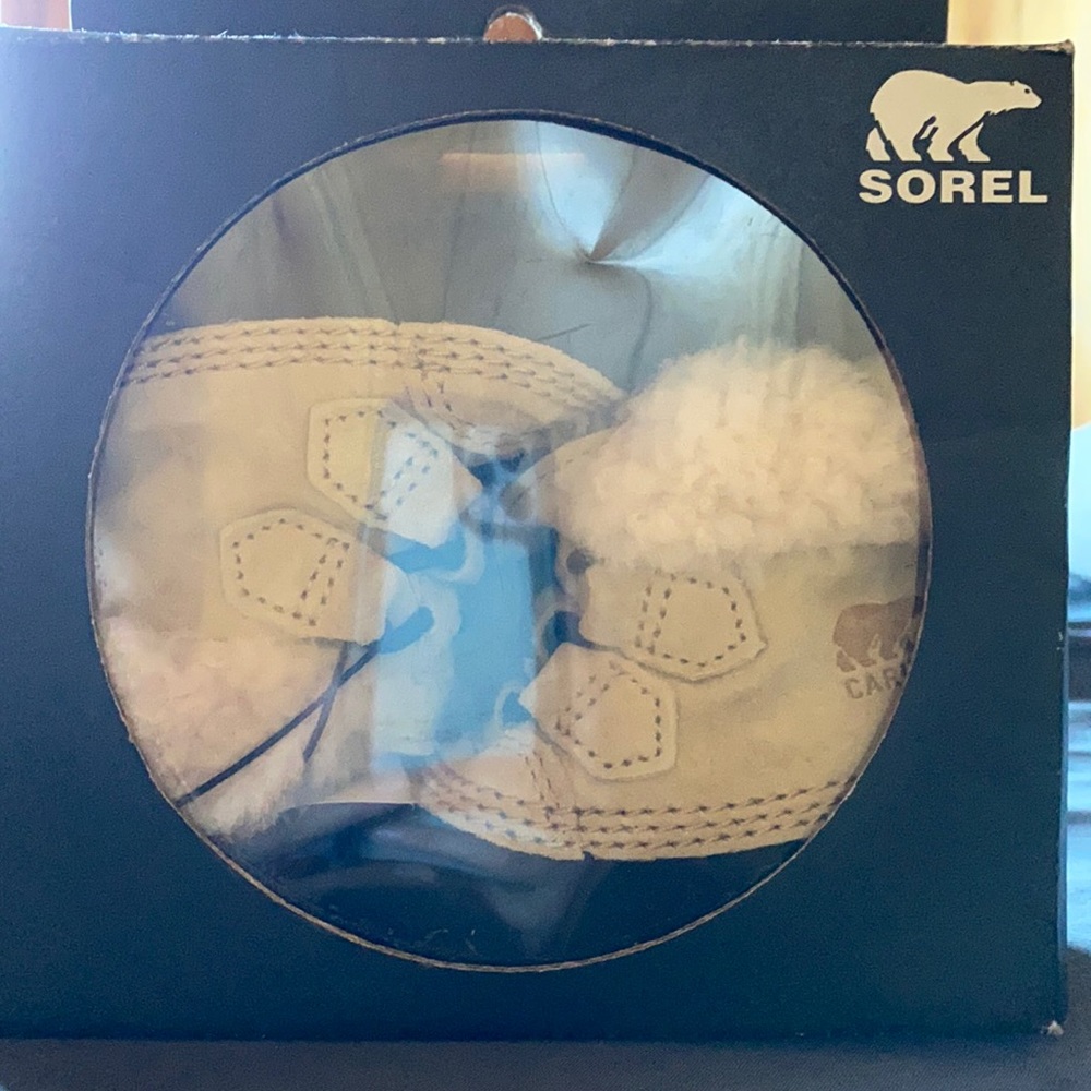 Sorel baby boots size 3